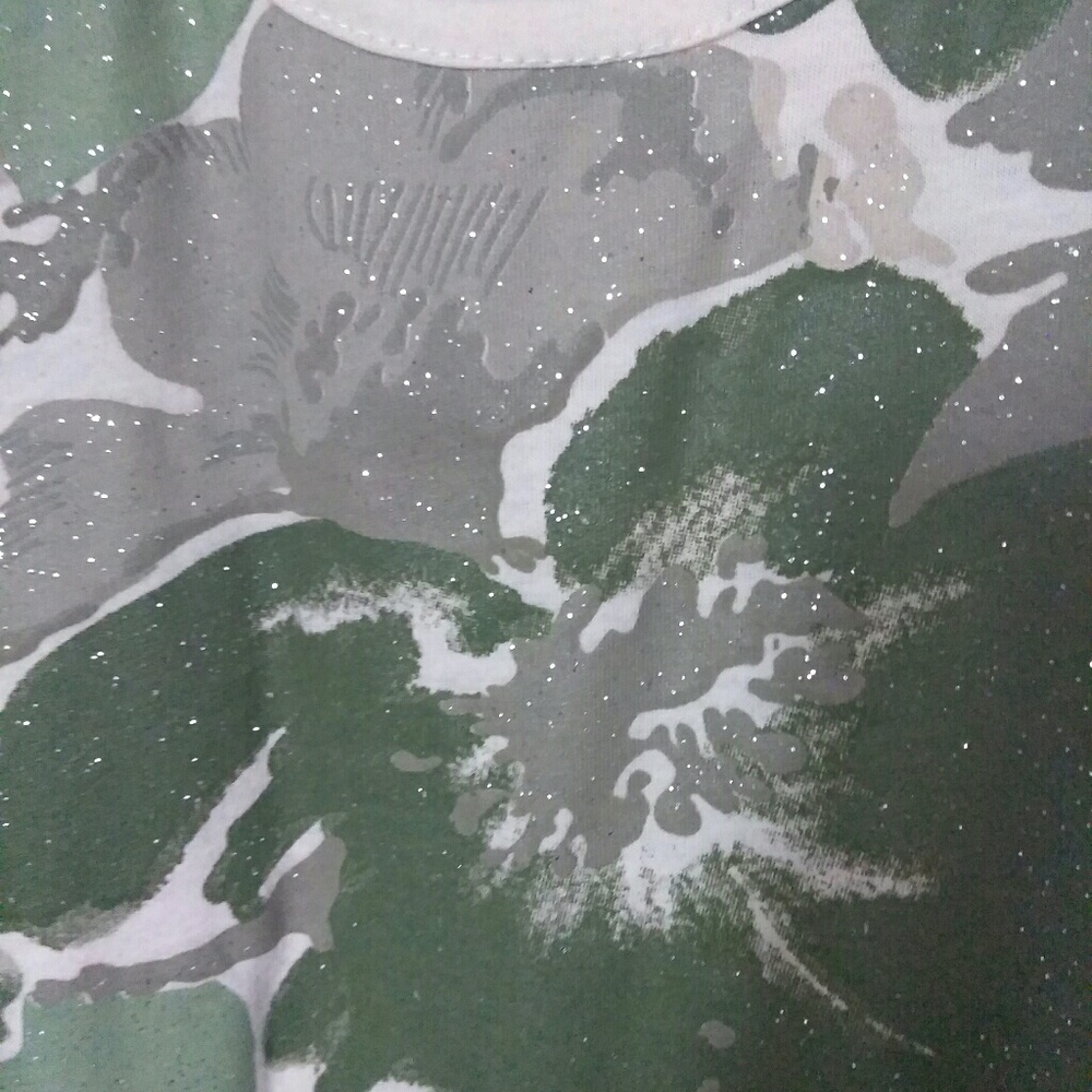 Top - Picture 3 of 4
